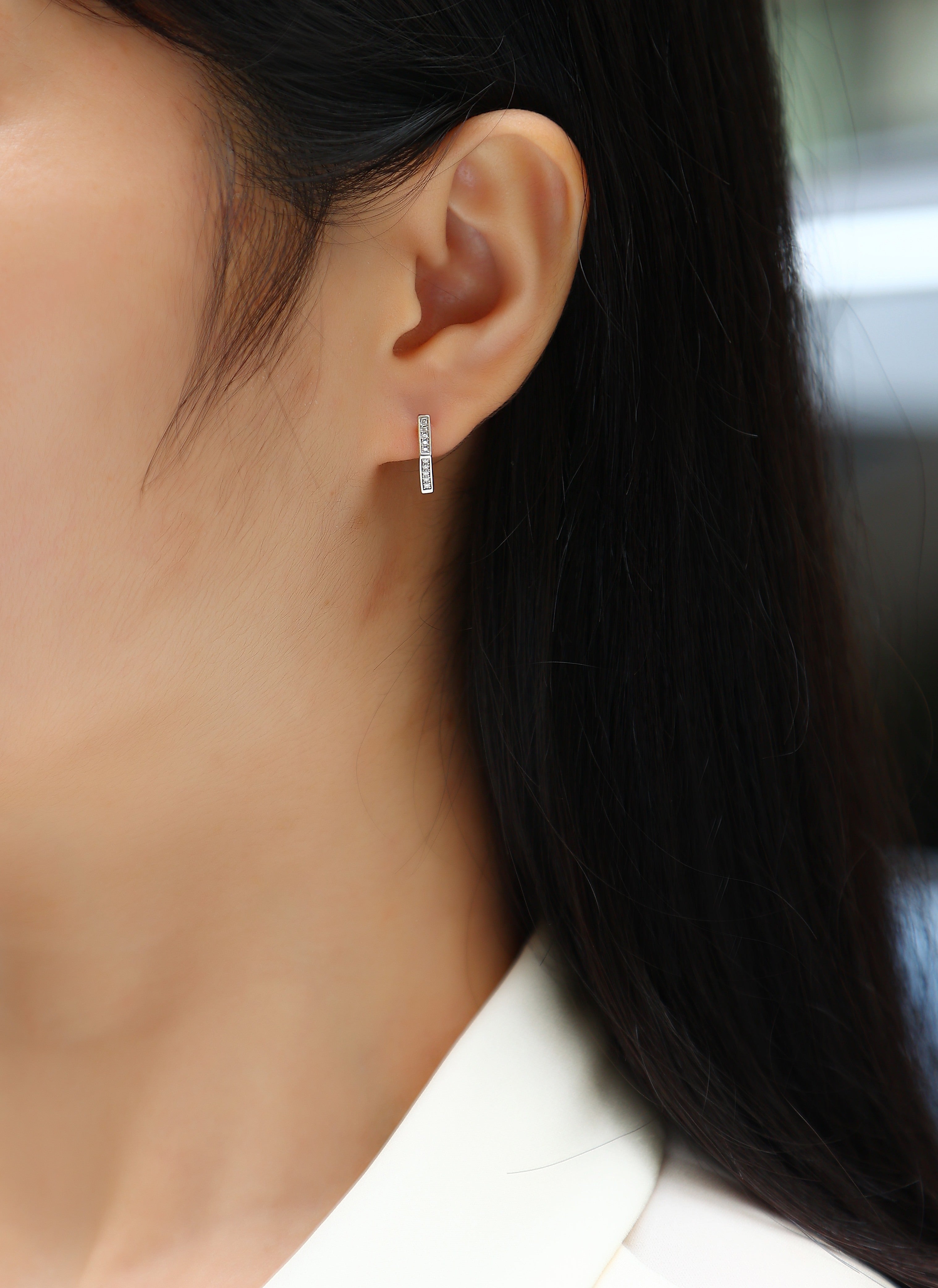 State Of Mind - Fashionable And Luxurious Diamond Jewelry Set With Moissanite S925 Sterling Silver And Platinum-plated Stud Earrings