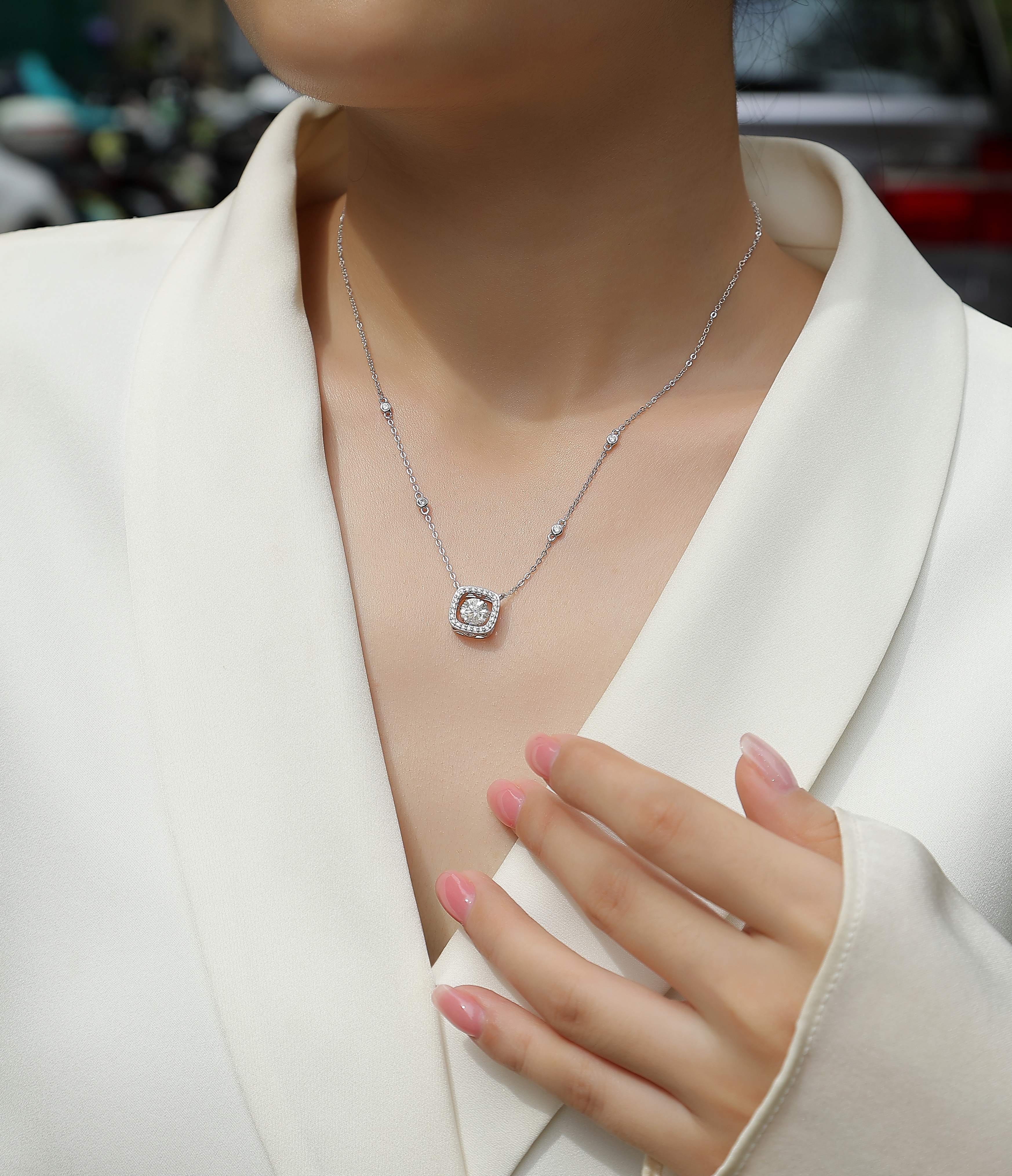 Sweet - A Fashionable And Luxurious Diamond Jewelry Pendant Set With 1-carat Moissanite S925 Sterling Silver And Platinum Plating