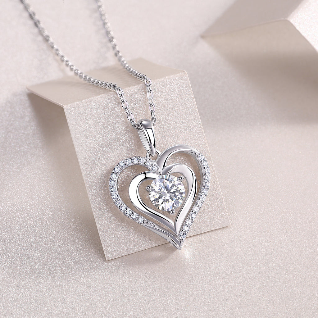 Heart-to-heart Connection - A Fashionable And Luxurious Diamond Jewelry Pendant Set With 1-carat Moissan Diamond S925 Sterling Silver And Platinum Plating